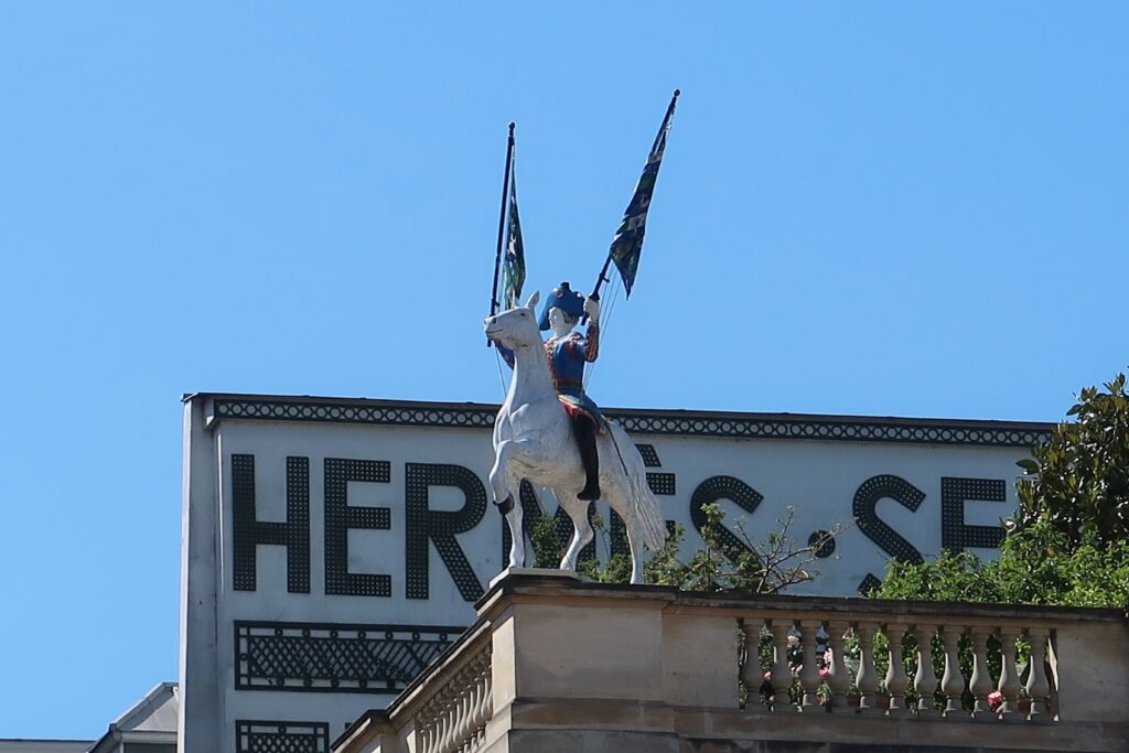 L'enseigne Hermès à Paris