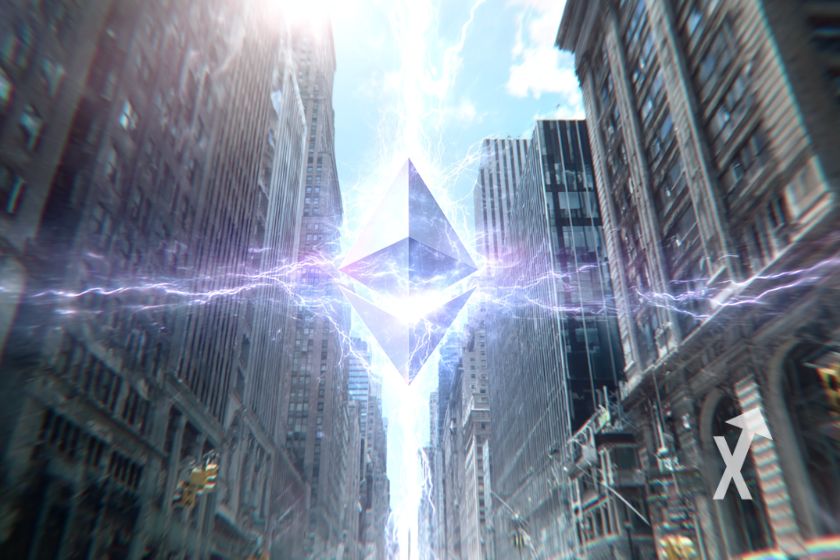 Ethereum logo en bleu avec de l'électricité violette au milieu d'une rue entre des buildings