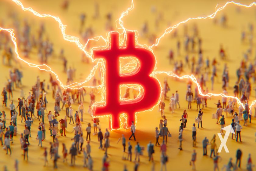 Logo Bitcoin en rouge avec électricité autour sur un fond jaune avec des gens autour