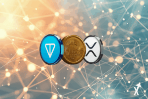 XRP Toncoin Bitcoin trio cryptomonnaie analyse hebdomadaire, formes géométriques abstraites corail et or flottant au-dessus d'une surface ivoire chaude, flux de données financières délicats, atmosphère dégradé pastel chaud, esthétique éditoriale aérienne, composition minimaliste ultra nette,