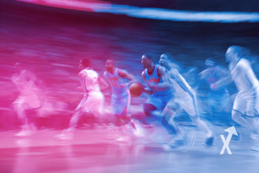 joueurs de basket avec un filter rose et bleu