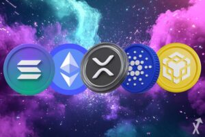 Athletischer Mann trainiert im Fitnessstudio.